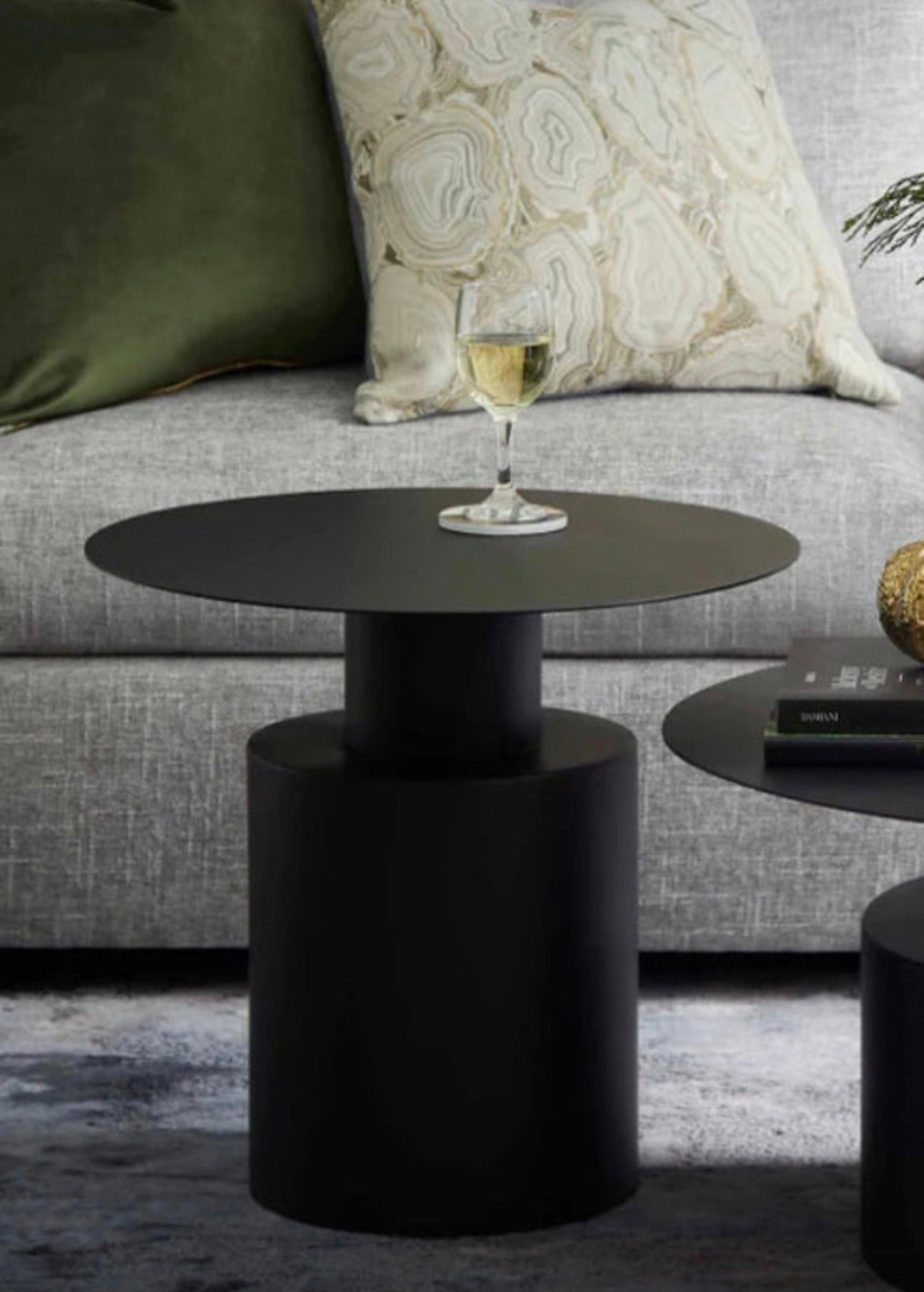 Flat Victor Table | Graphite