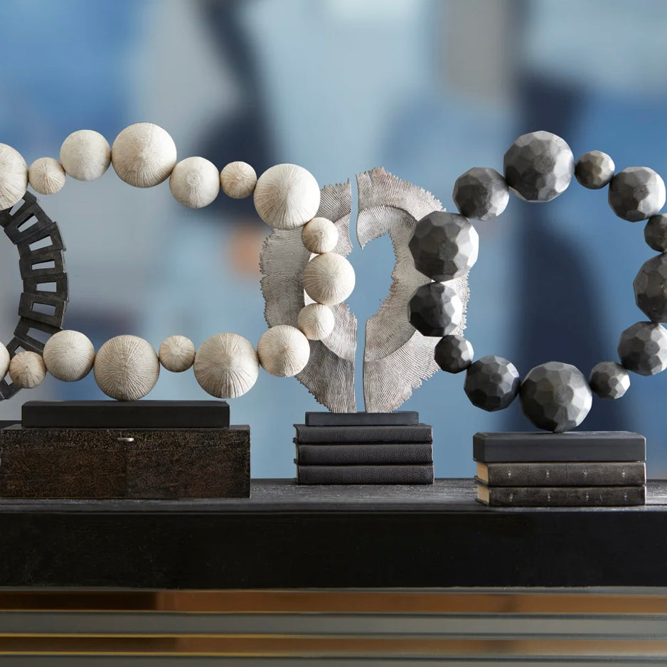 Garnet sculpture |Black